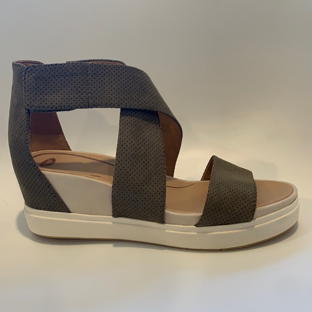 Brand New Wedge Sandals
